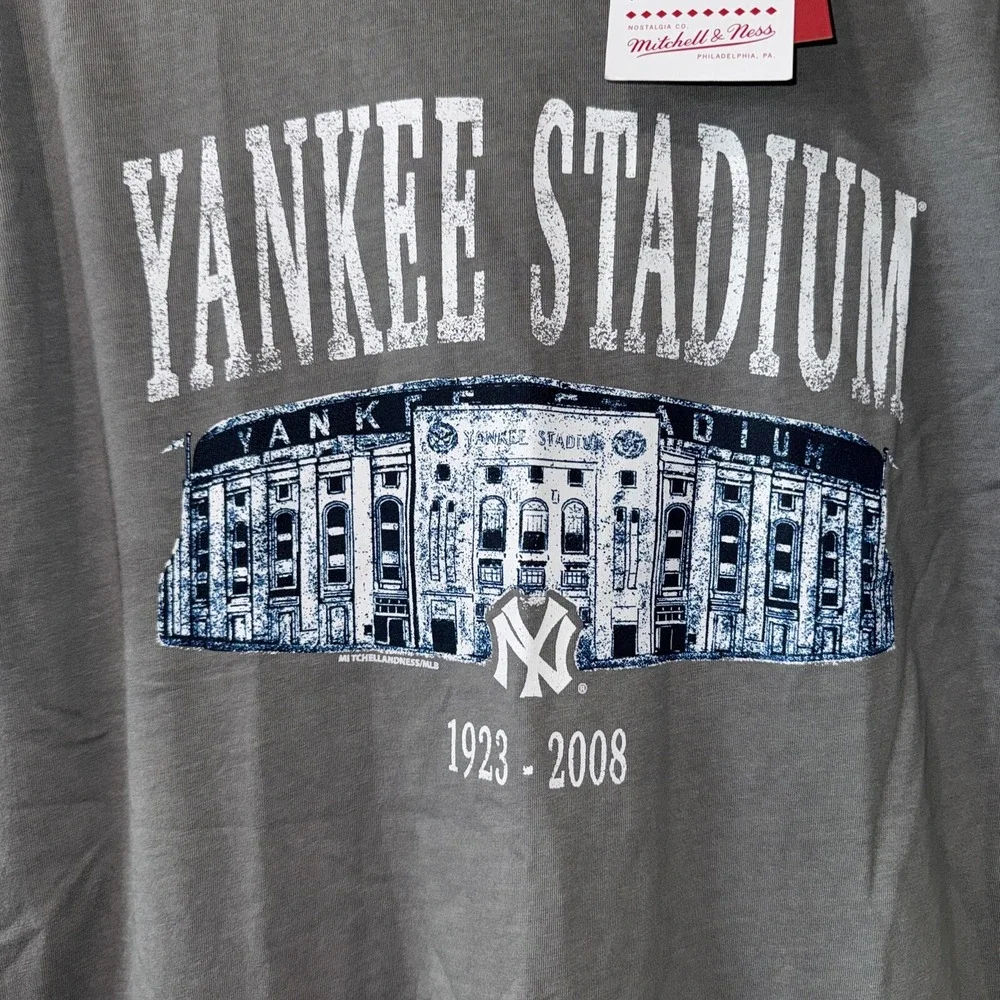 Yankee Stadium Shirt Mitchell & Ness New York Yankees  Size S‎ Athletic Sporty